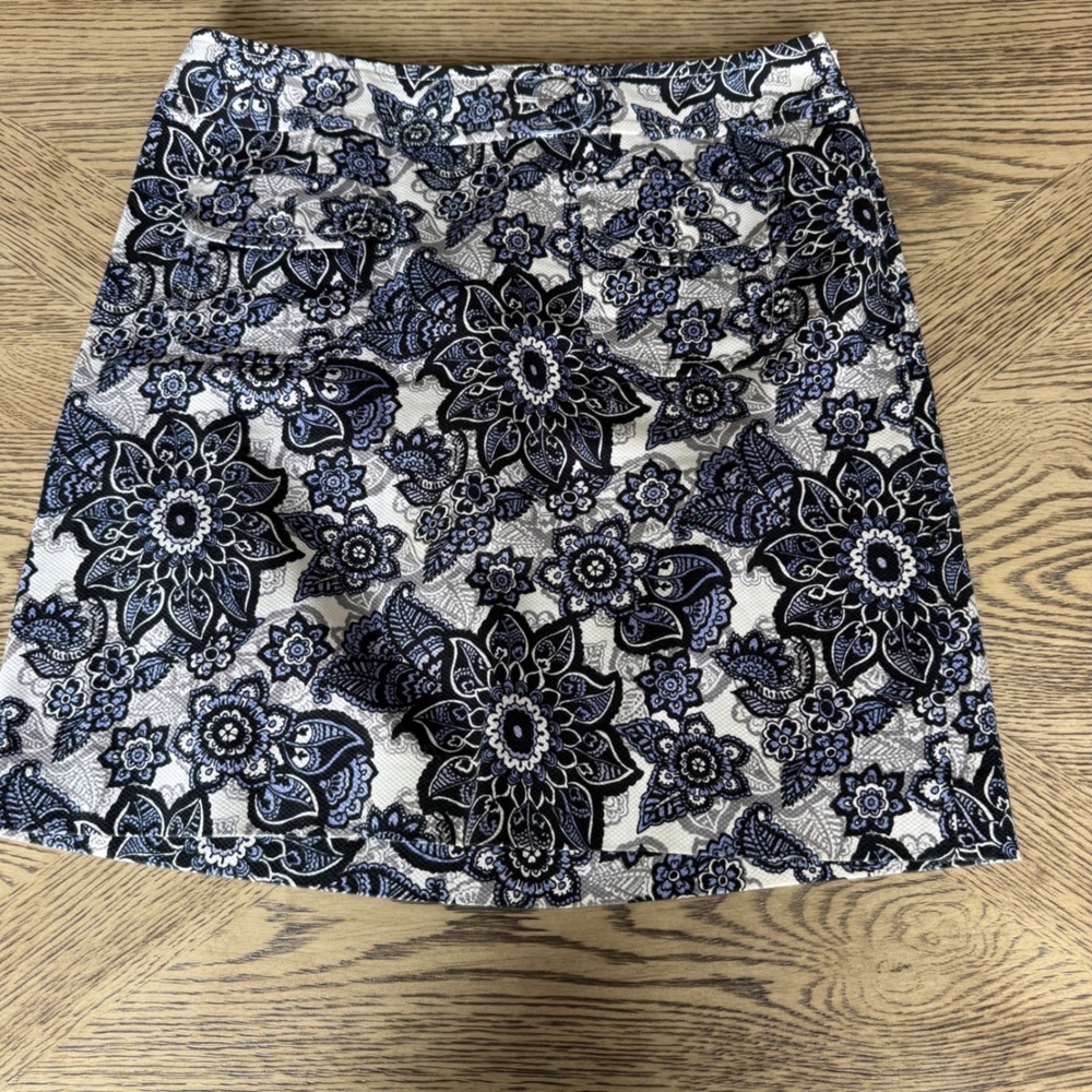 Ann Taylor LOFT Blue Black Floral Mandala Jacquard Mini Skirt Size 4 217206 - Picture 1 of 8